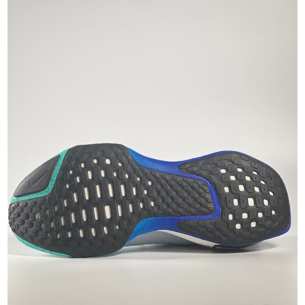 Nike Men's Gray and Blue Sneakers - Picture 2 of 10